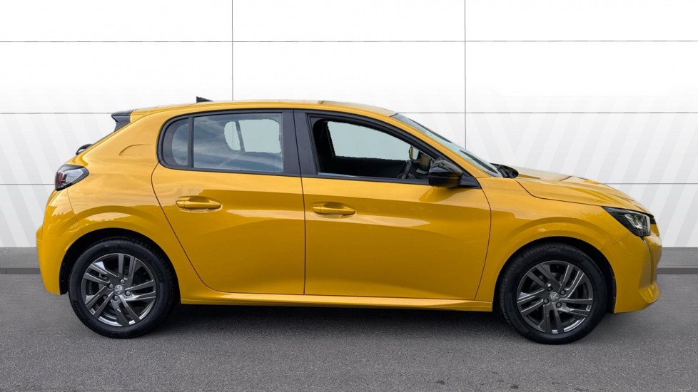Peugeot 208 1.2 PureTech Active Premium 5dr Petrol Hatchback - Image 5