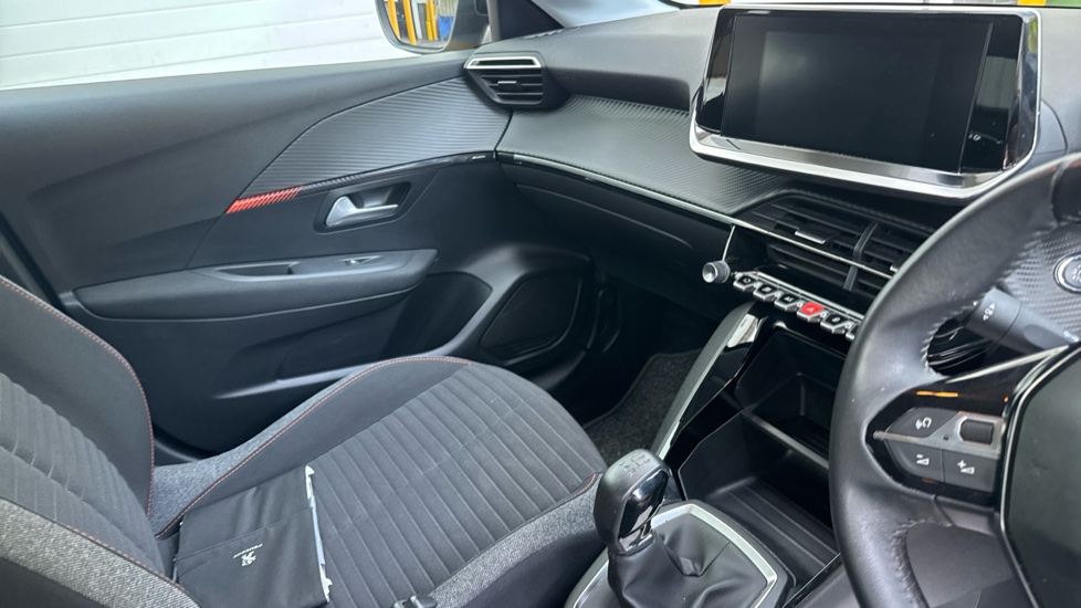 Peugeot 208 1.2 PureTech Active Premium 5dr Petrol Hatchback - Image 14