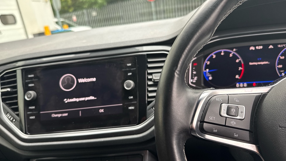 Volkswagen T-Roc 1.5 TSI EVO R-Line 5dr Petrol Hatchback - Image 21