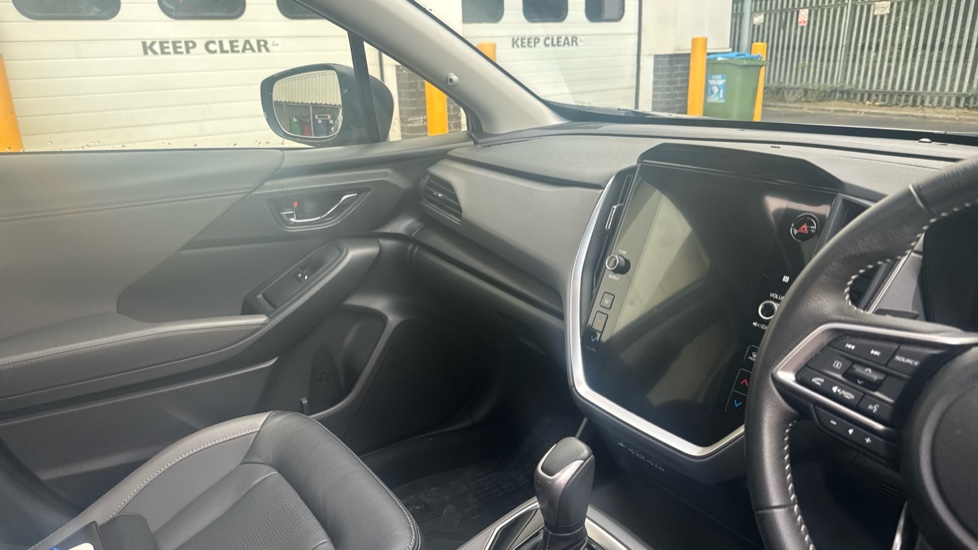 Subaru Crosstrek 2.0i e-Boxer Touring 5dr Lineartronic Hybrid Hatchback - Image 14