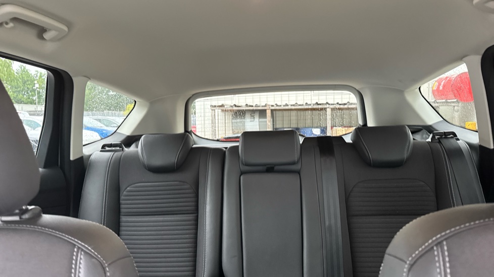 Ford Kuga 1.5 TDCi Titanium Edition 5dr 2WD Diesel Estate - Image 15