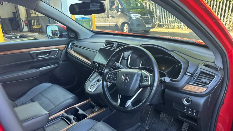 Honda CR-V 2.0 i-MMD Hybrid SR 5dr eCVT Hybrid Estate - Image 11