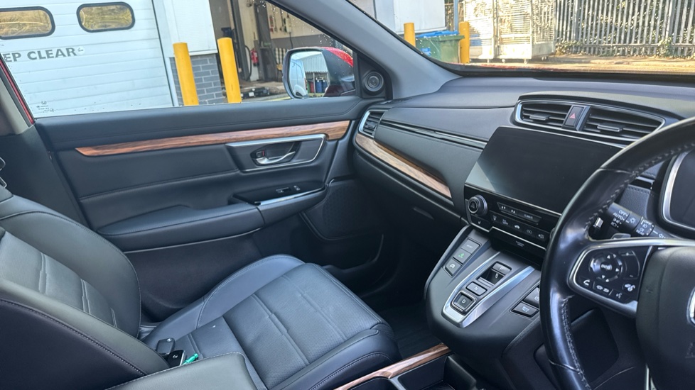 Honda CR-V 2.0 i-MMD Hybrid SR 5dr eCVT Hybrid Estate - Image 14