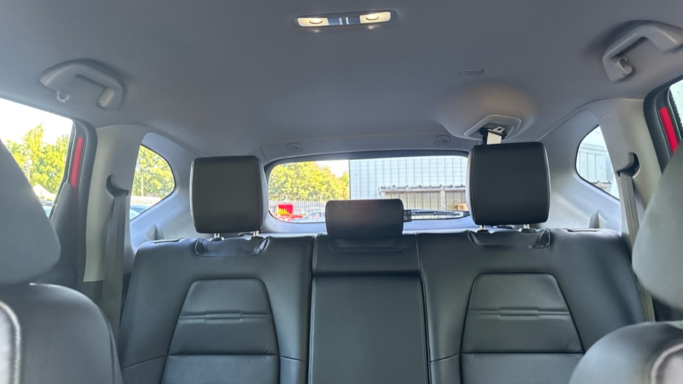 Honda CR-V 2.0 i-MMD Hybrid SR 5dr eCVT Hybrid Estate - Image 15