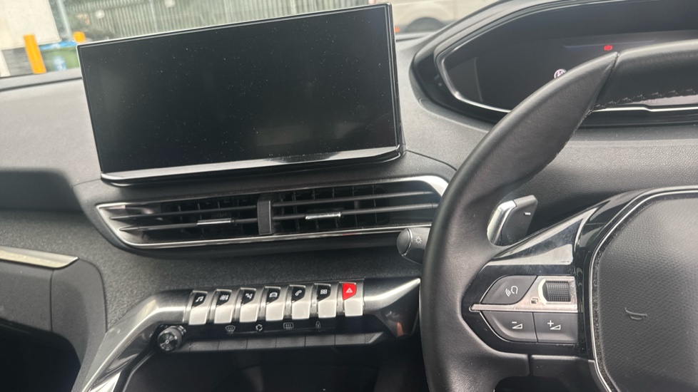 Peugeot 3008 1.5 BlueHDi Allure Premium 5dr EAT8 Diesel Estate - Image 21