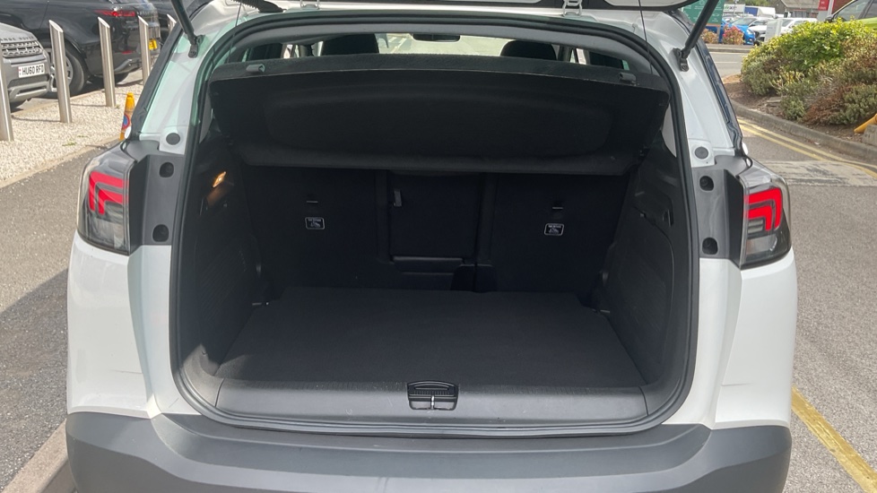 Vauxhall Crossland 1.2 Turbo Ultimate 5dr Petrol Hatchback - Image 4