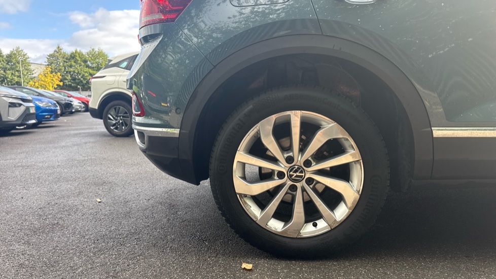 Volkswagen T-Roc 1.5 TSI Style 5dr DSG Petrol Hatchback - Image 7