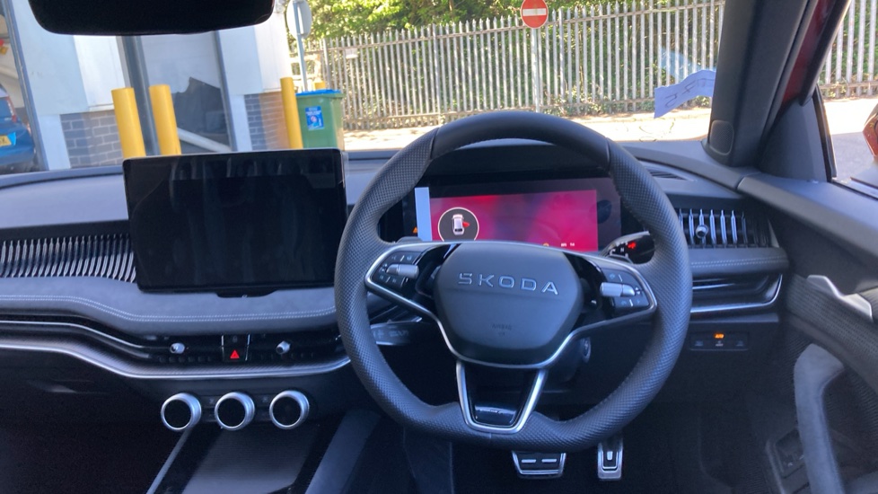 Skoda Superb 1.5 TSI iV Sportline 5dr DSG Estate - Image 10
