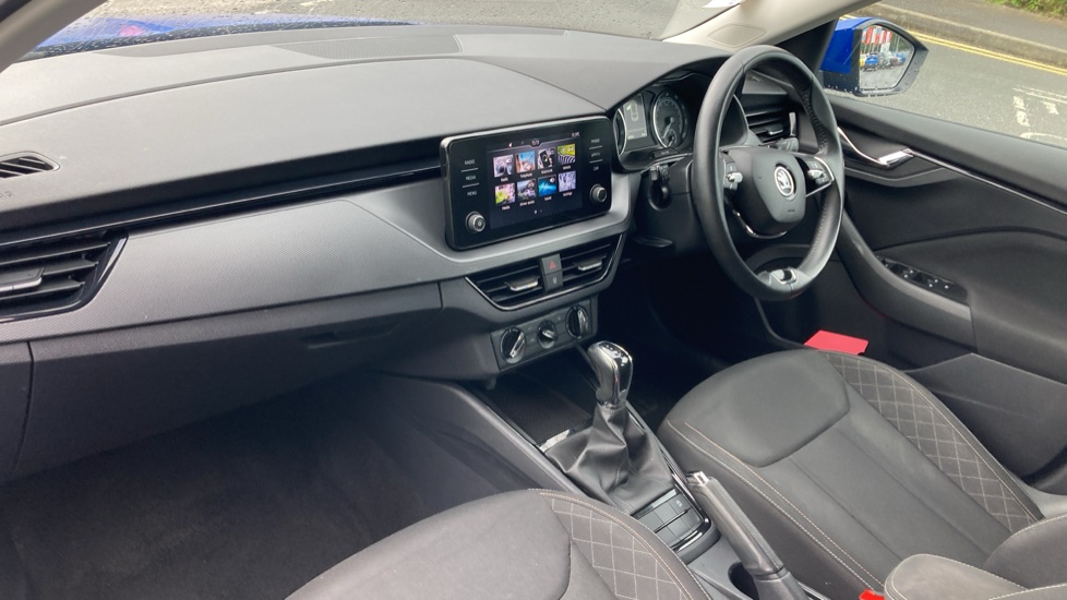 Skoda Scala 1.0 TSI 110 SE 5dr DSG Petrol Hatchback - Image 2