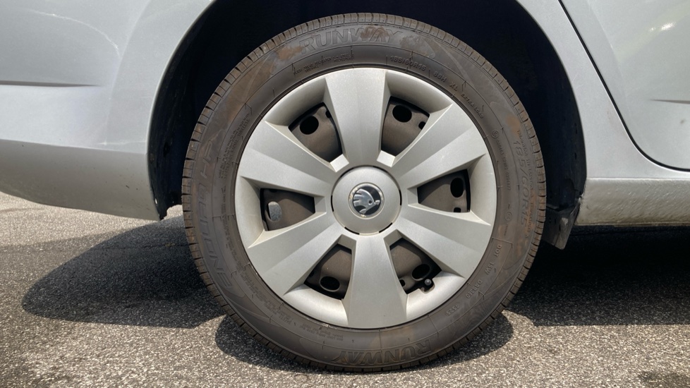 Skoda Fabia 1.0 MPI S 5dr Petrol Estate - Image 7