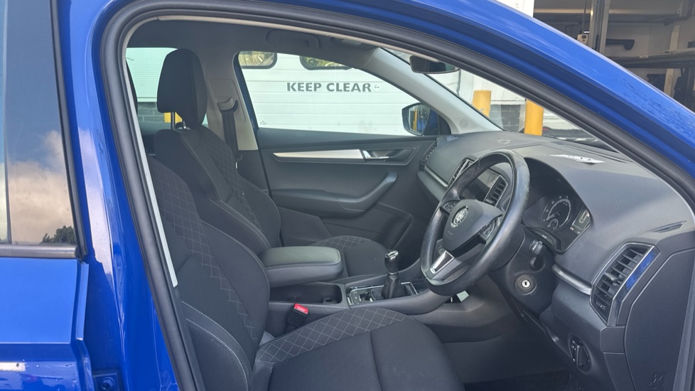 Skoda Karoq 1.0 TSI SE Technology 5dr Petrol Estate - Image 15