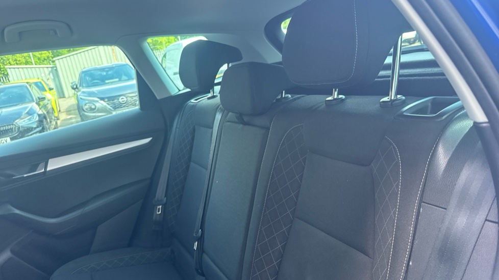 Skoda Karoq 1.0 TSI SE Technology 5dr Petrol Estate - Image 16