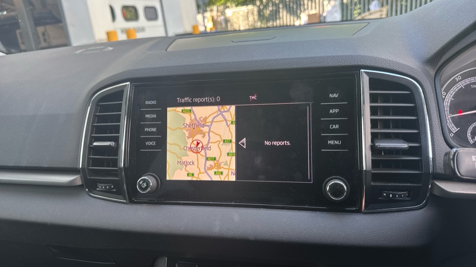Skoda Karoq 1.0 TSI SE Technology 5dr Petrol Estate - Image 28