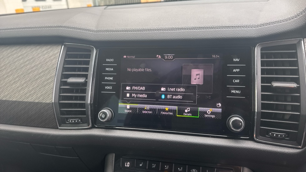 Skoda Kodiaq 1.5 TSI SE L Executive 5dr DSG [7 Seat] Petrol Estate - Image 28