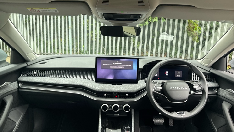 Skoda Superb 1.5 TSI e-TEC SE Technology 5dr DSG Petrol Hatchback - Image 9