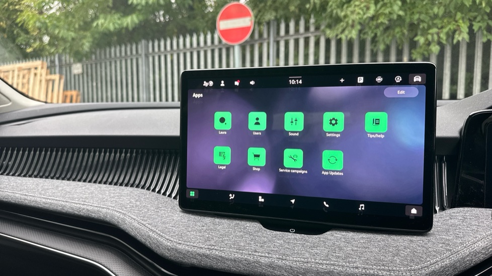 Skoda Superb 1.5 TSI e-TEC SE Technology 5dr DSG Petrol Hatchback - Image 27