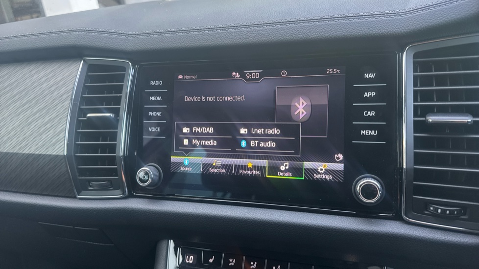 Skoda Kodiaq 1.5 TSI SE L Executive 5dr DSG [7 Seat] Petrol Estate - Image 31