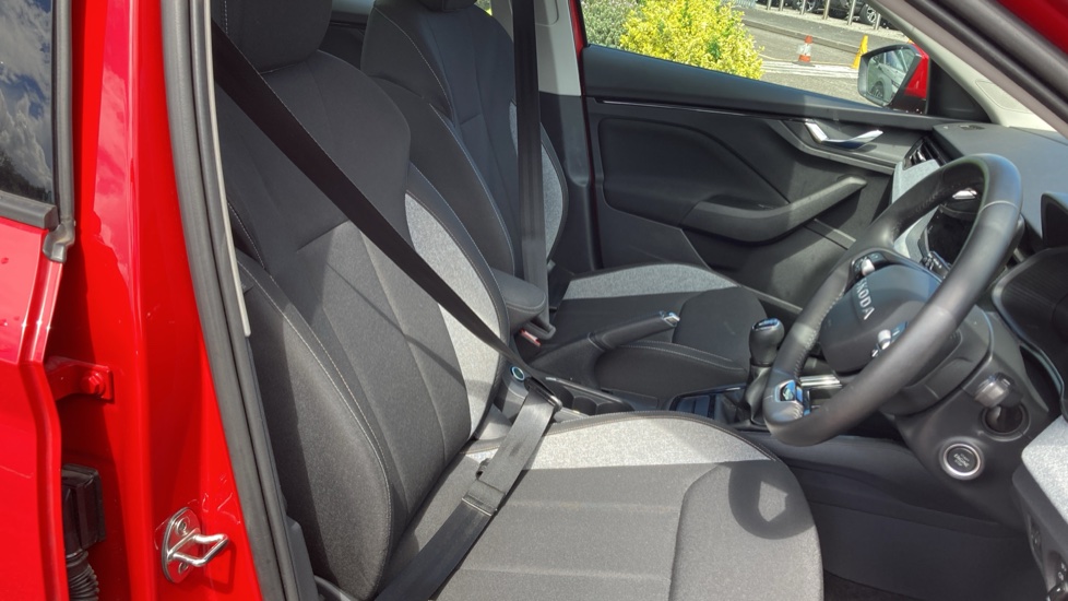 Skoda Scala 1.0 TSI 95 SE Edition 5dr Petrol Hatchback - Image 15