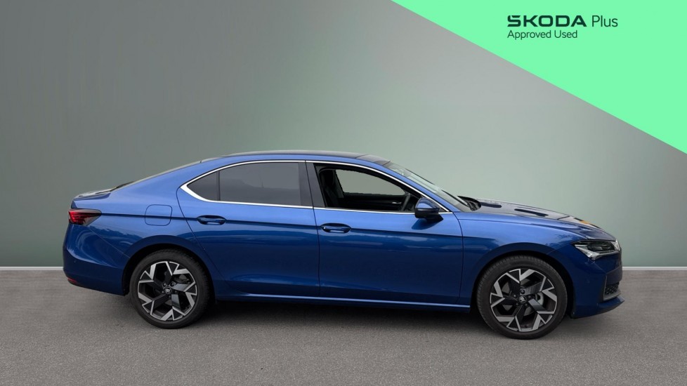 Skoda Superb 1.5 TSI e-TEC SE L 5dr DSG Petrol Hatchback - Image 4