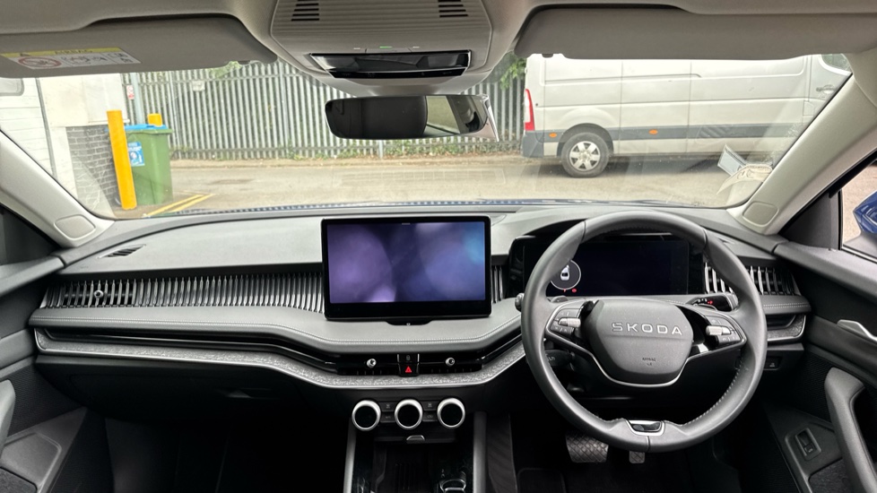 Skoda Superb 1.5 TSI e-TEC SE L 5dr DSG Petrol Hatchback - Image 9