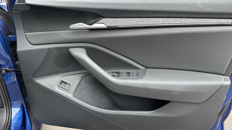 Skoda Superb 1.5 TSI e-TEC SE L 5dr DSG Petrol Hatchback - Image 19