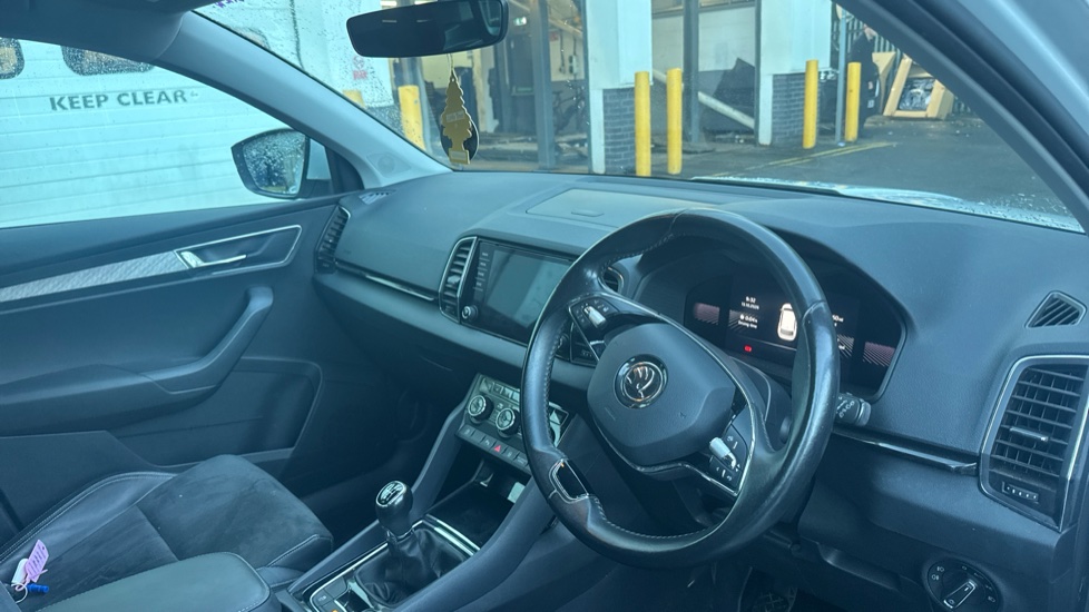 Skoda Karoq 1.5 TSI SE L 5dr Petrol Estate - Image 6
