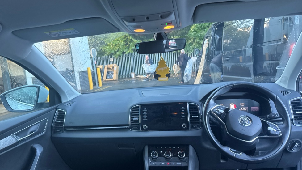 Skoda Karoq 1.5 TSI SE L 5dr Petrol Estate - Image 9
