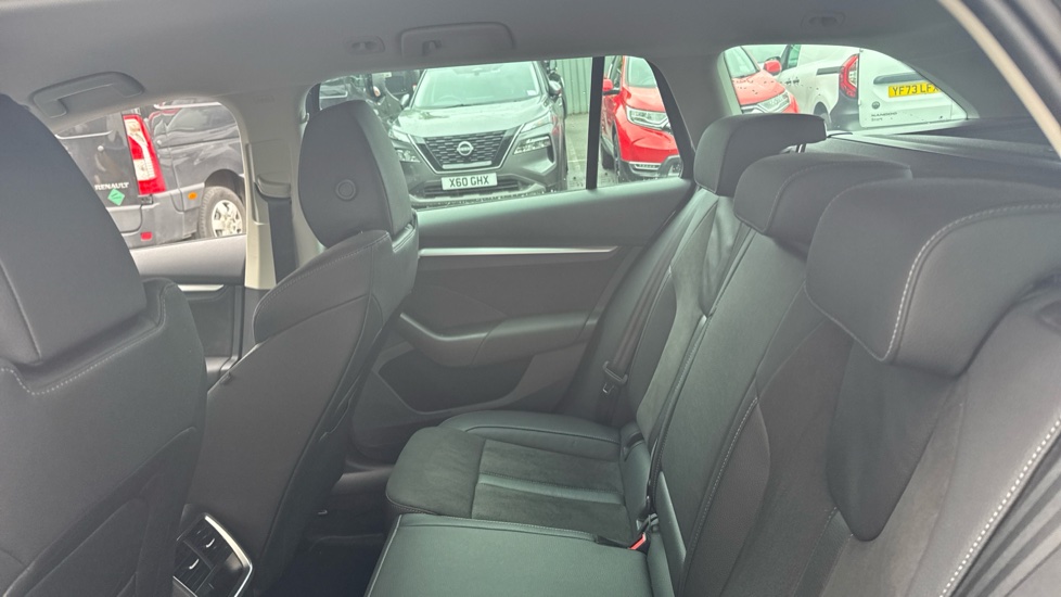 Skoda Octavia 2.0 TDI 150 SE L 5dr DSG Diesel Estate - Image 16
