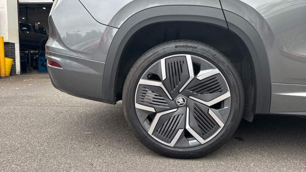 Skoda Kodiaq 1.5 TSI e-TEC SportLine 5dr DSG [7 Seat] Petrol Estate - Image 5