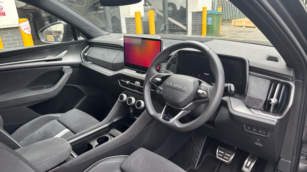 Skoda Kodiaq 1.5 TSI e-TEC SportLine 5dr DSG [7 Seat] Petrol Estate - Image 6