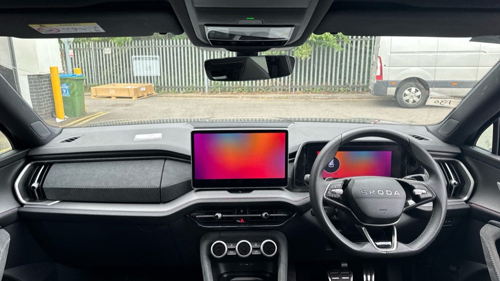 Skoda Kodiaq 1.5 TSI e-TEC SportLine 5dr DSG [7 Seat] Petrol Estate - Image 9