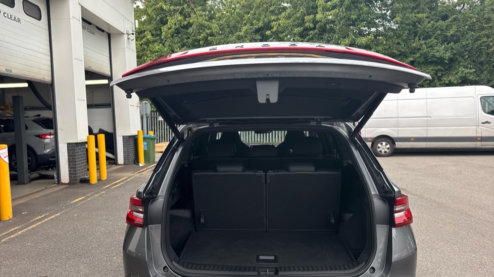 Skoda Kodiaq 1.5 TSI e-TEC SportLine 5dr DSG [7 Seat] Petrol Estate - Image 20