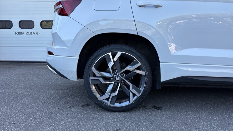 Skoda Karoq 1.5 TSI Sportline Edition 5dr Petrol Estate - Image 5