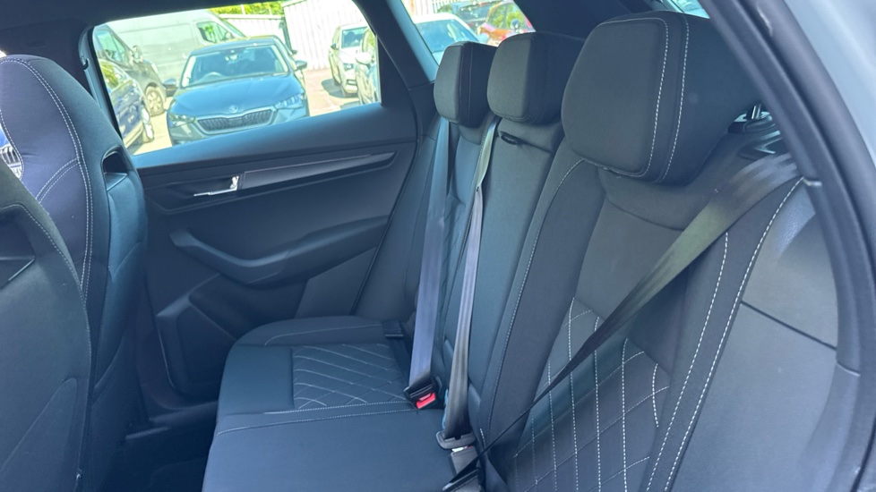 Skoda Karoq 1.5 TSI Sportline Edition 5dr Petrol Estate - Image 16