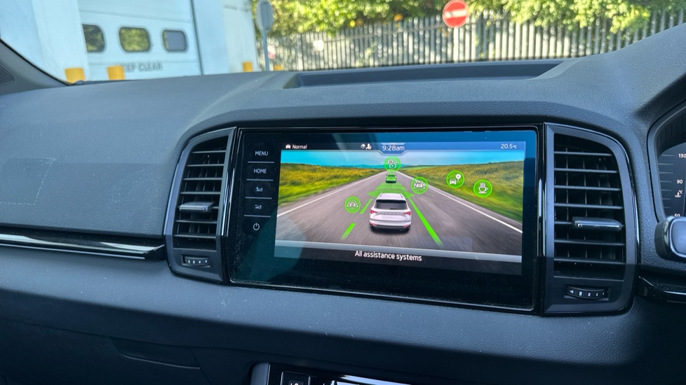 Skoda Karoq 1.5 TSI Sportline Edition 5dr Petrol Estate - Image 29