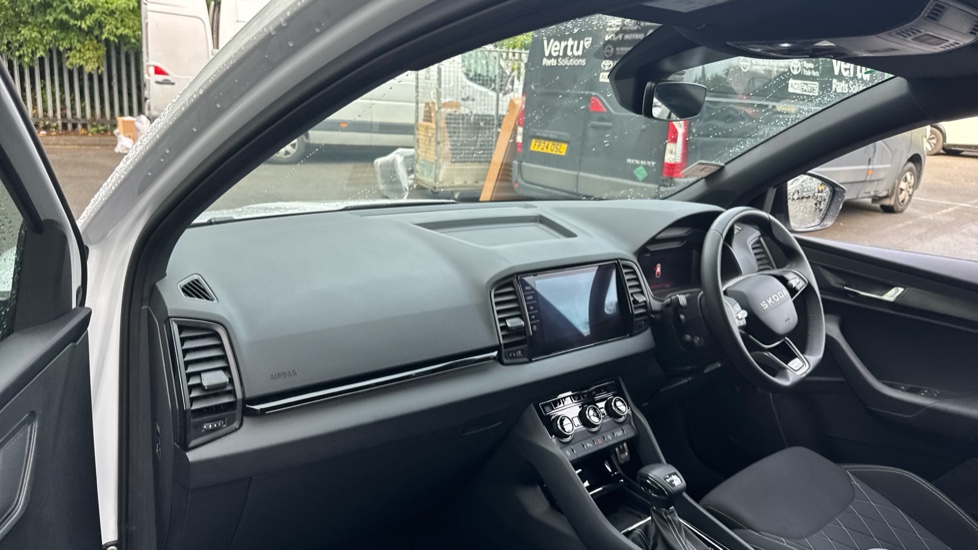 Skoda Karoq 2.0 TSI Sportline Edition 4x4 5dr DSG Petrol Estate - Image 2
