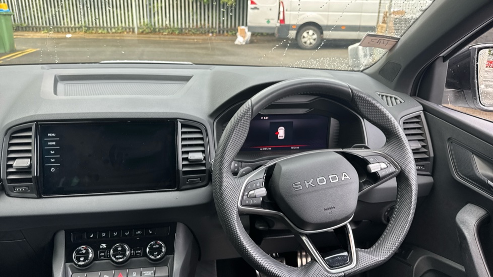 Skoda Karoq 2.0 TSI Sportline Edition 4x4 5dr DSG Petrol Estate - Image 10