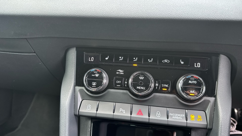 Skoda Karoq 2.0 TSI Sportline Edition 4x4 5dr DSG Petrol Estate - Image 13