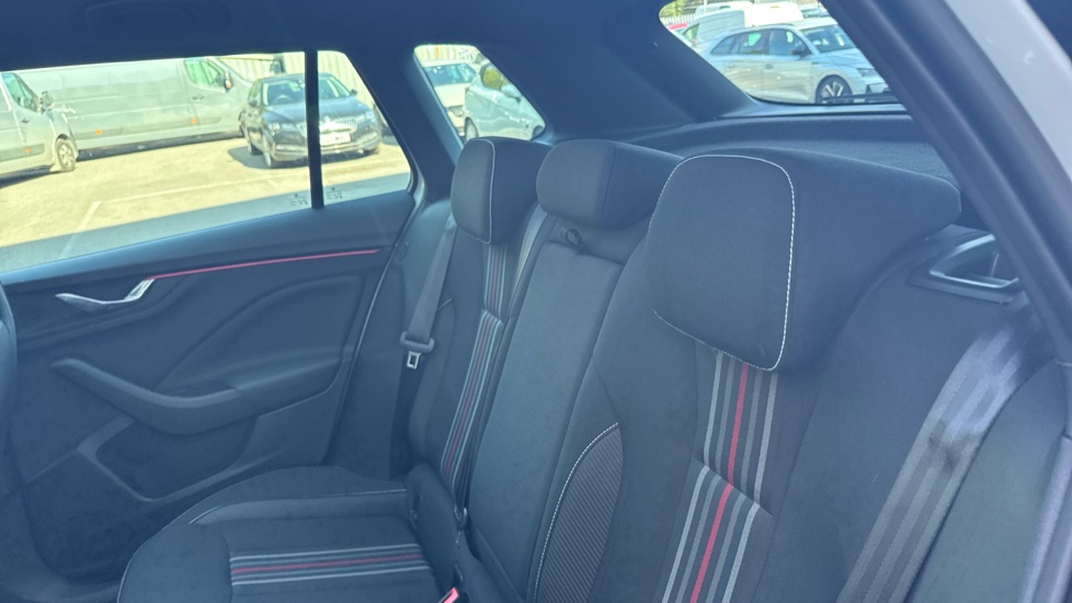 Skoda Kamiq 1.0 TSI Monte Carlo Edition 5dr DSG Petrol Hatchback - Image 16