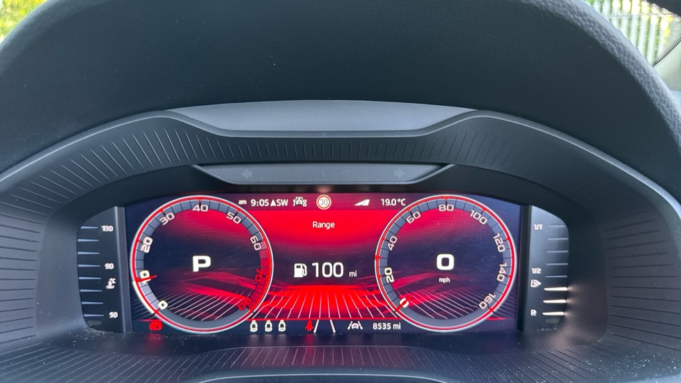 Skoda Karoq 1.5 TSI Sportline Edition 5dr DSG Petrol Estate - Image 11