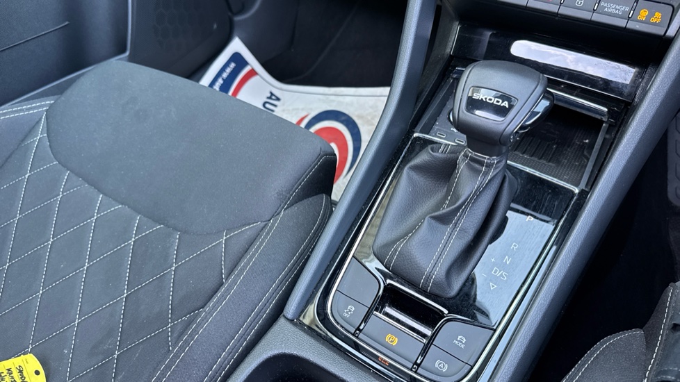 Skoda Karoq 1.5 TSI Sportline Edition 5dr DSG Petrol Estate - Image 14