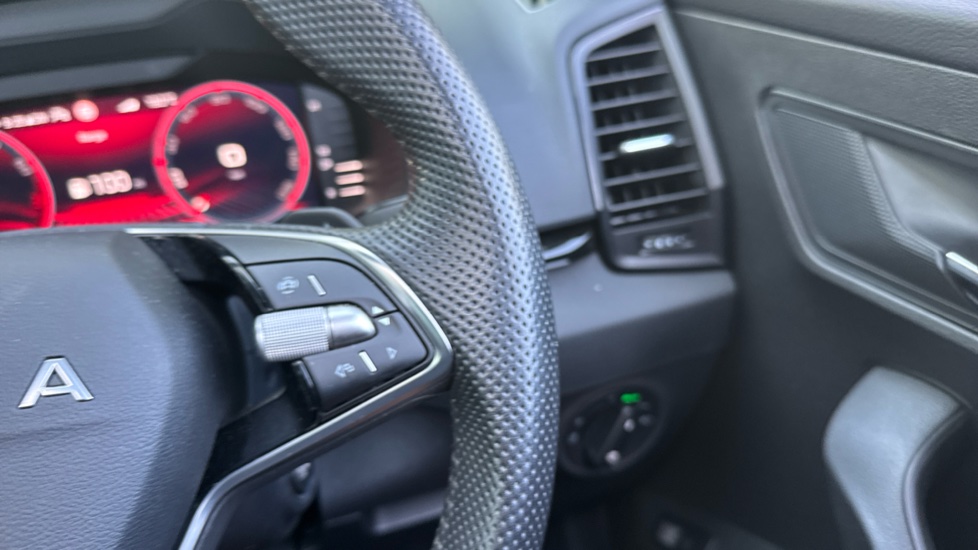 Skoda Karoq 1.5 TSI Sportline Edition 5dr DSG Petrol Estate - Image 18