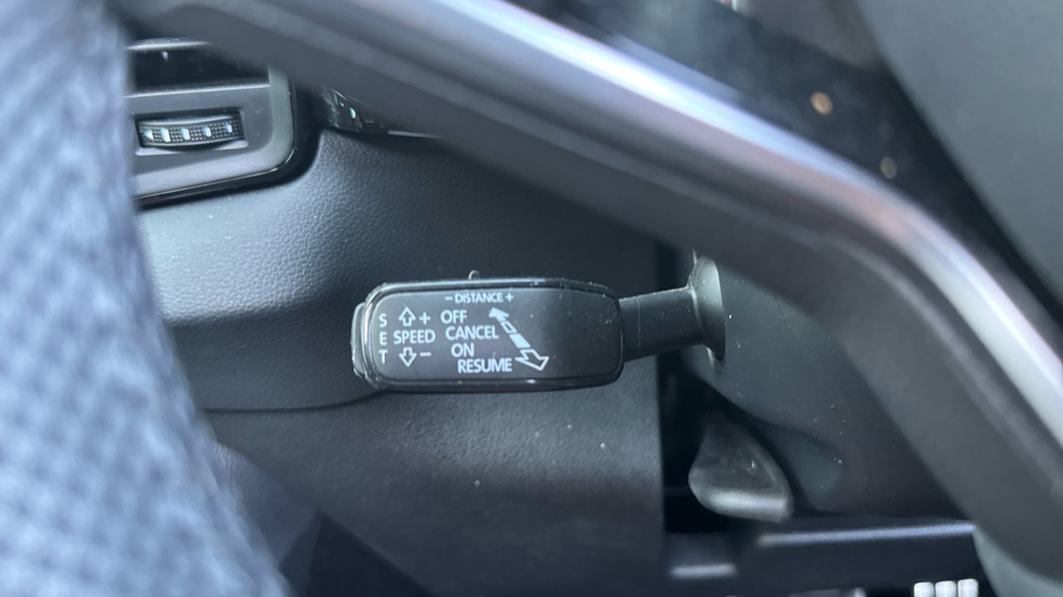 Skoda Karoq 1.5 TSI Sportline Edition 5dr DSG Petrol Estate - Image 22