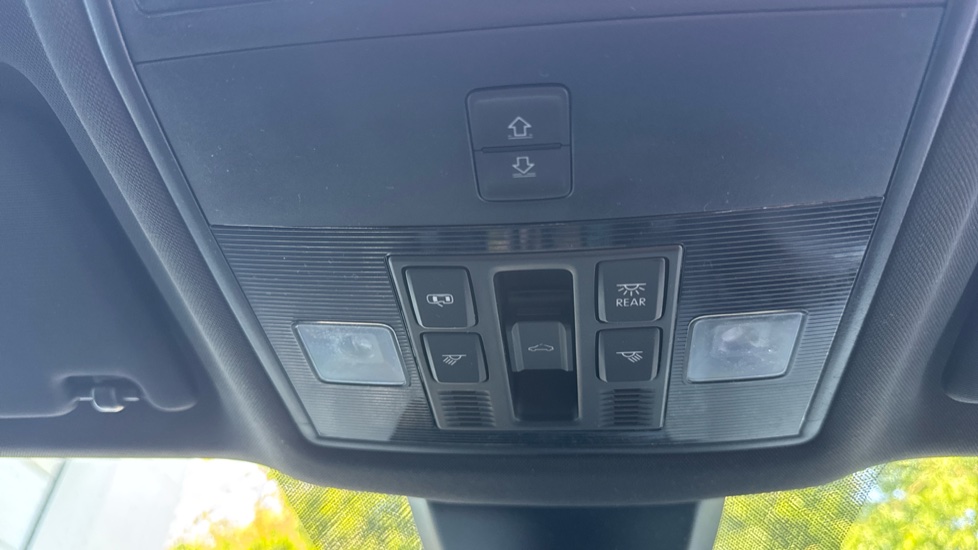 Skoda Karoq 1.5 TSI Sportline Edition 5dr DSG Petrol Estate - Image 27
