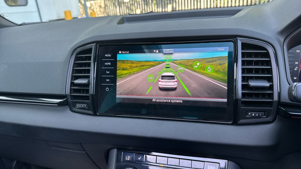 Skoda Karoq 1.5 TSI Sportline Edition 5dr DSG Petrol Estate - Image 31