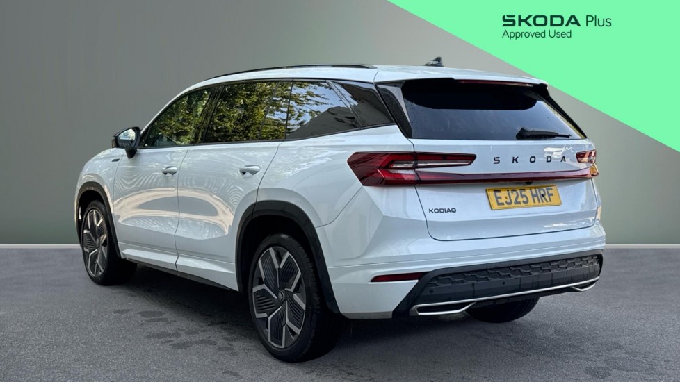 Skoda Kodiaq 1.5 TSI e-TEC SportLine 5dr DSG [7 Seat] Petrol Estate - Image 3