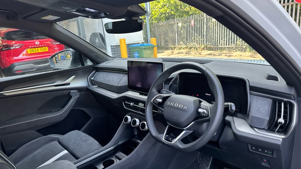 Skoda Kodiaq 1.5 TSI e-TEC SportLine 5dr DSG [7 Seat] Petrol Estate - Image 6