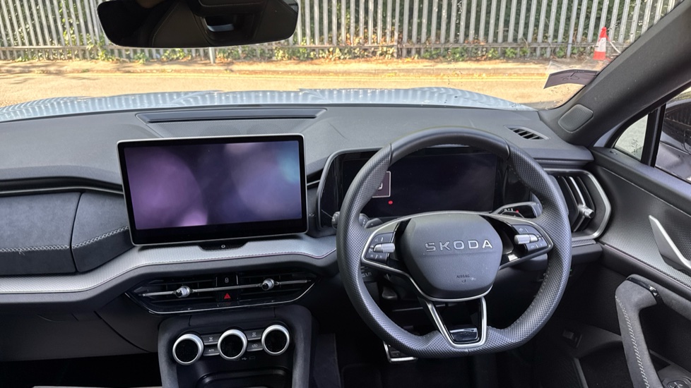 Skoda Kodiaq 1.5 TSI e-TEC SportLine 5dr DSG [7 Seat] Petrol Estate - Image 10