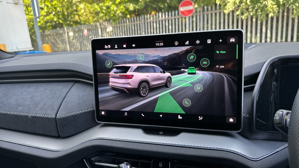 Skoda Kodiaq 1.5 TSI e-TEC SportLine 5dr DSG [7 Seat] Petrol Estate - Image 32