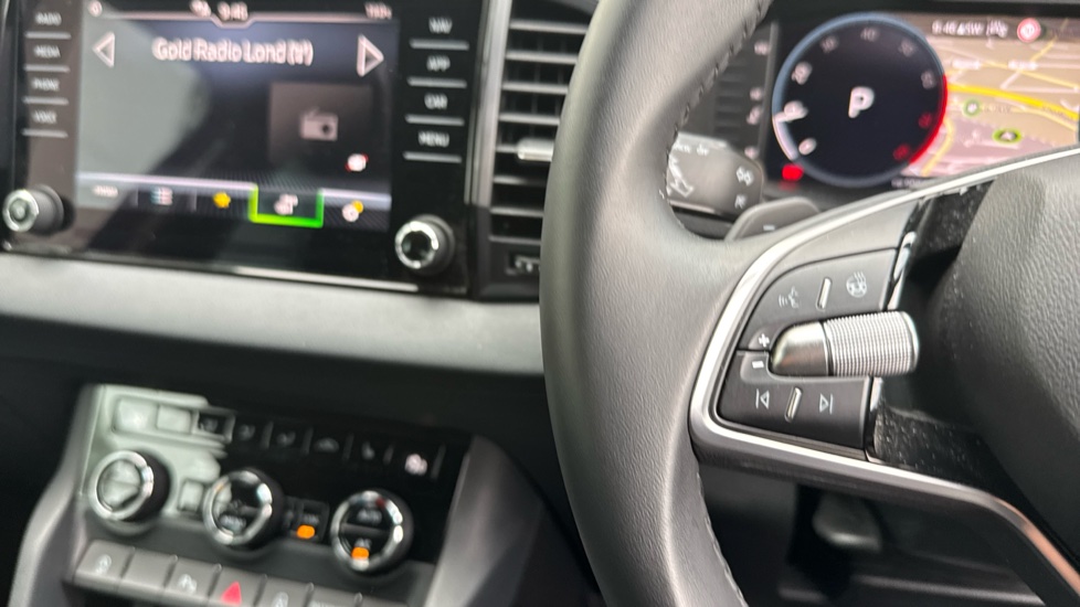 Skoda Karoq 1.5 TSI SE Edition 5dr DSG Petrol Estate - Image 17